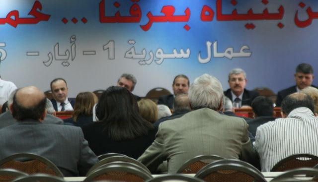 مطالب على الرفوف!