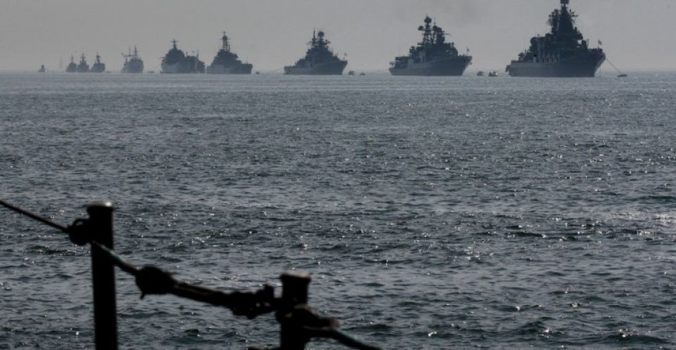 سيرك عسكري يستبق اللجنة الدستورية