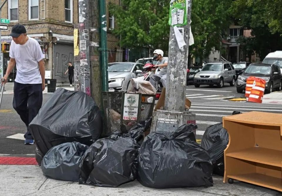 تفصيل صغير عنوانه &laquo;قذارة المدن&raquo;