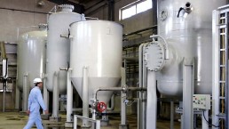 إيران تعلن عن إزالة قلب مفاعل آراك النووي بالكامل