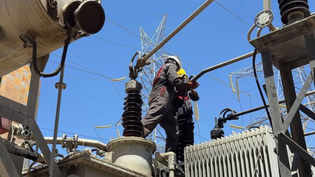 الوعود الرسمية بتحسن واقع الكهرباء ذهبت أدراج الرياح...!