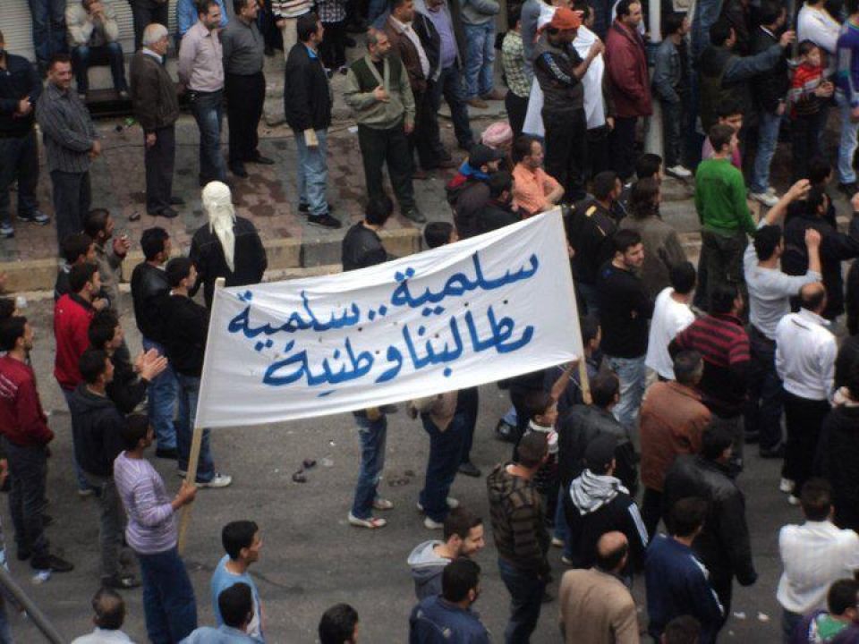 يجب حماية الحراك الشعبي الناشئ من التطرفات المختلفة