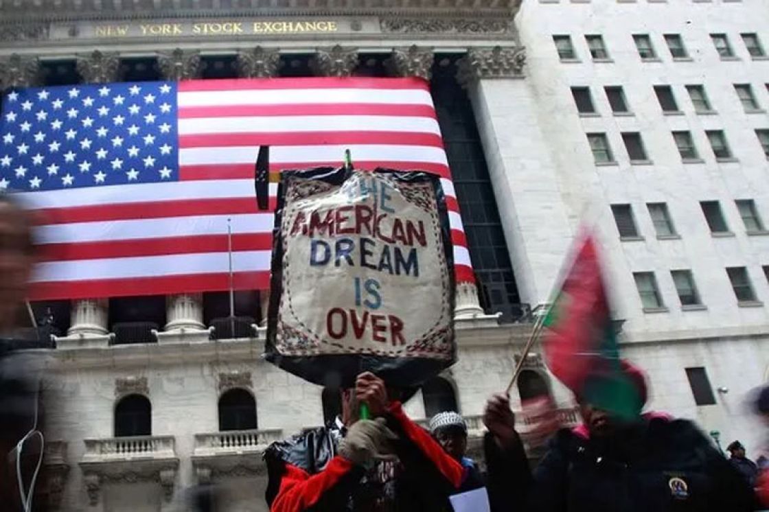 الحرية والاقتصاد: رؤية نقدية للمنظومة الرأسمالية وسبل الخلاص