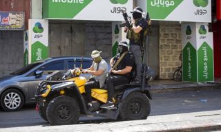 الانتفاضة الفلسطينية تتصاعد مقابل تنسيق &laquo;ثلاثي&raquo; وتطبيع وفساد لتطويقها