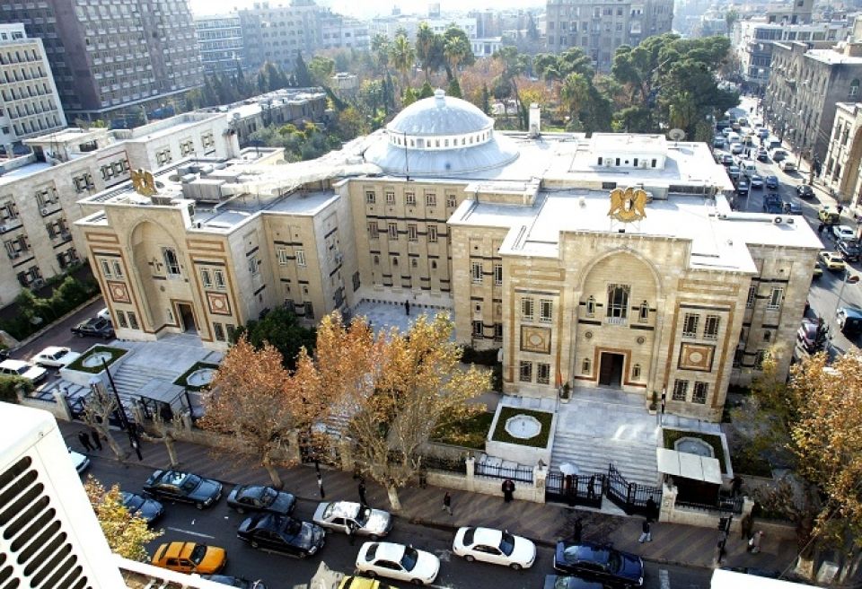 أمام مجلس الشعب قوانين ضد مصالح العمال والفقراء والهدف إقصاء الدولة عن دورها