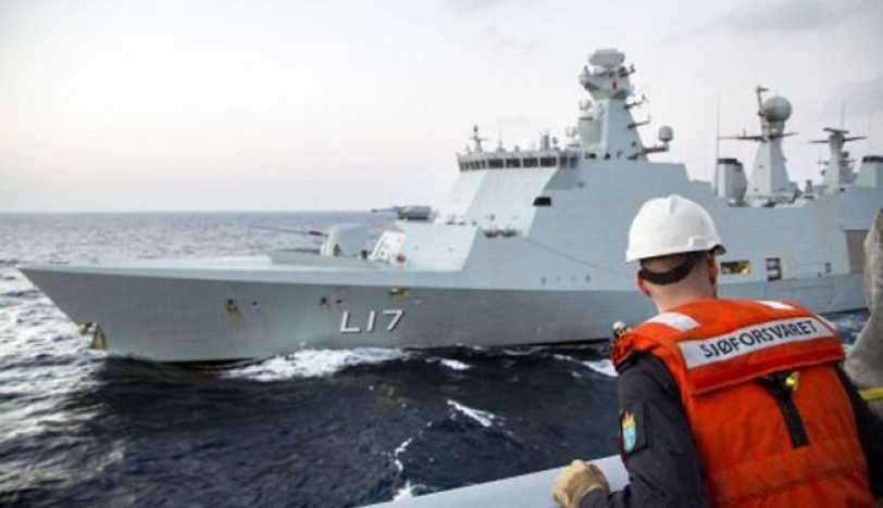 سفنا قتالية روسية وصينية ودانماركية ونرويجية تؤمن الكيميائي السوري
