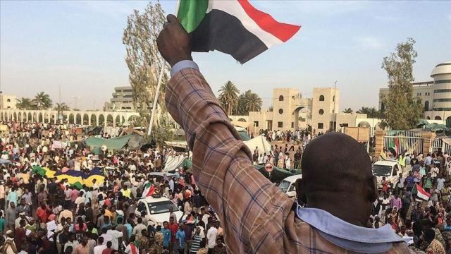 &laquo;الشيوعي السوداني&raquo; يرفض لقاء المجلس العسكري منفرداً