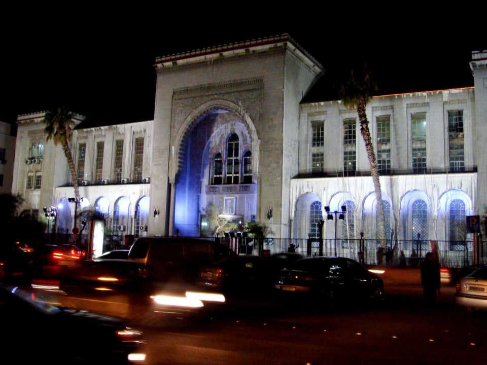حكومتنا الجديدة .. وزير عدلها محام!