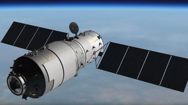 الصين ترسل خبراء مدنيين إلى الفضاء