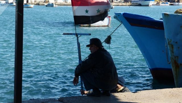 البحارة السوريون بلا حقوق..