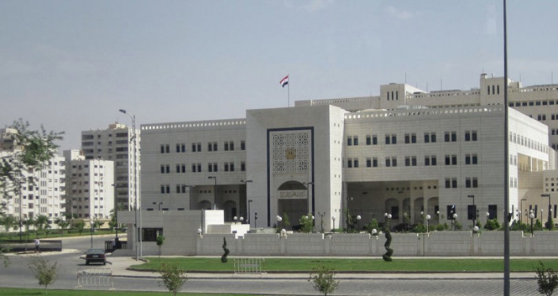 اجتماعات.. اجتماعات.. والعشا خبيزة؟