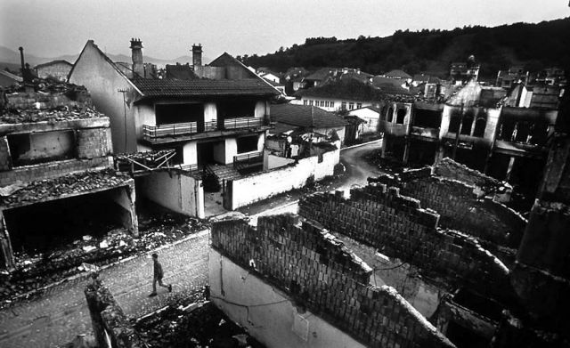 ملف إعادة إعمار سورية (12): تجربة كوسوفو... بين اللبرلة وصراع المؤسسات الدولية!