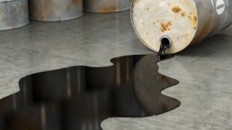 إيران تؤيد أي جهود لدعم سوق النفط