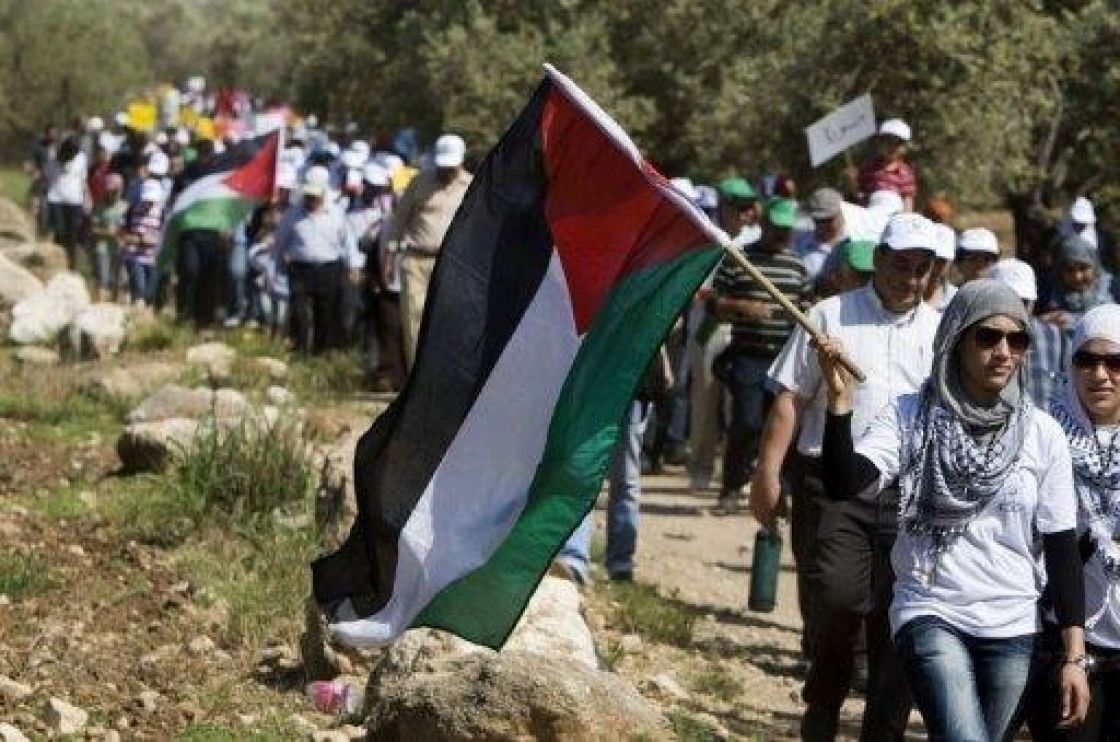 الفلسطينيون يبدؤون إحياء الذكرى 63 للنكبة