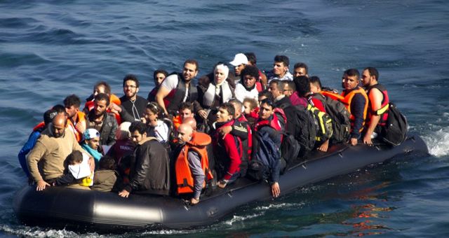 قوارب الموت