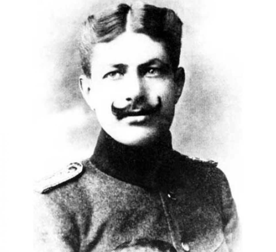 من الذاكرة : صلصال العذارى