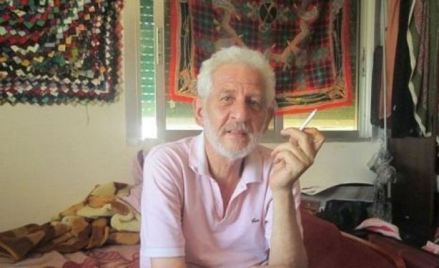 رسام الكاريكاتير عبد الله بصمه جي.. يترك بصمته.!