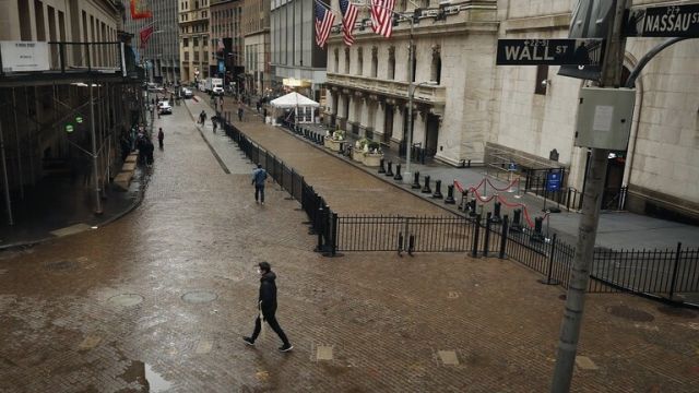 الولايات المتحدة تتوقع إصابة ما بين 160 و214 مليون شخص بكورونا على أراضيها