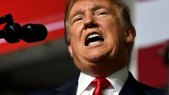 ترامب يعلن حالة الطوارئ على إثر الأزمة الحدودية