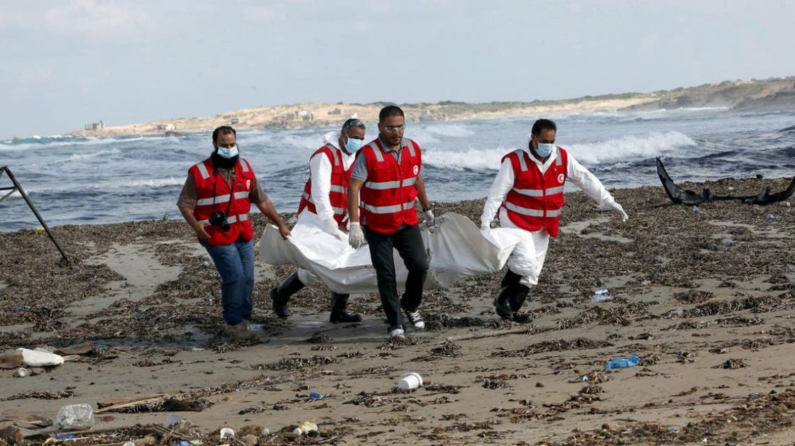 مصرع 50 مهاجراً قرب سواحل ليبيا كانوا مبحرين صوب أوروبا