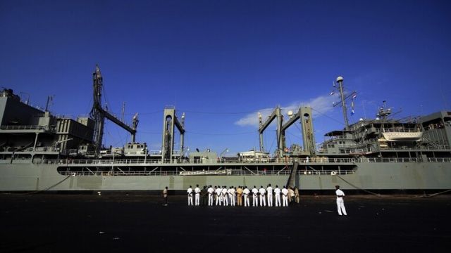 مناورات بحرية إيرانية مع روسيا والصين في بحر عمان والمحيط الهندي