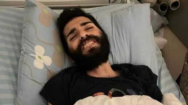 في اليوم 91 لإضراب الأسير القواسمي، الاحتلال يحاول تغذيته قسراً ويمنعه لقاء محاميه