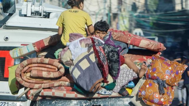 من فلسطين... وإلى فلسطين