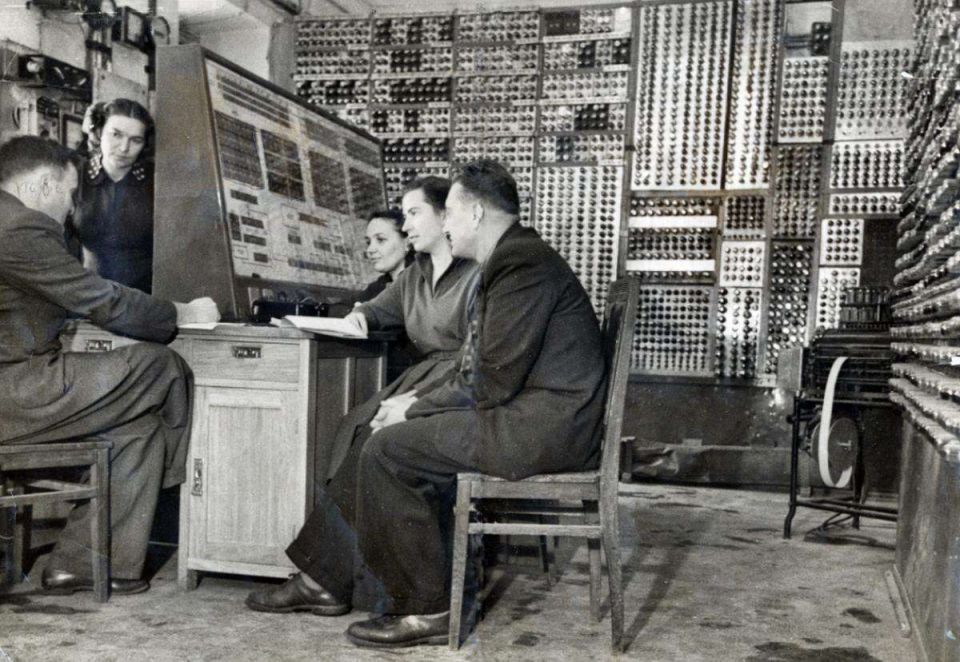 من تاريخ عِلم الكمبيوتر السوفييتي &ndash; (1) طور الصعود