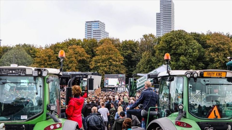 احتجاجات المزارعين في هولندا… هل ستجوع أوروبا حقاً؟