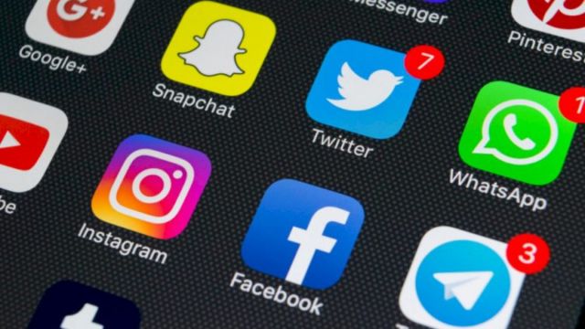 عطل يضرب فيسبوك وماسنجر وواتساب!