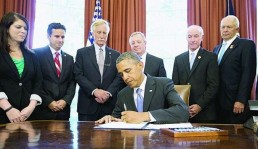 أوباما يؤجل أزمة الدين الأميركي لشهر شباط المقبل