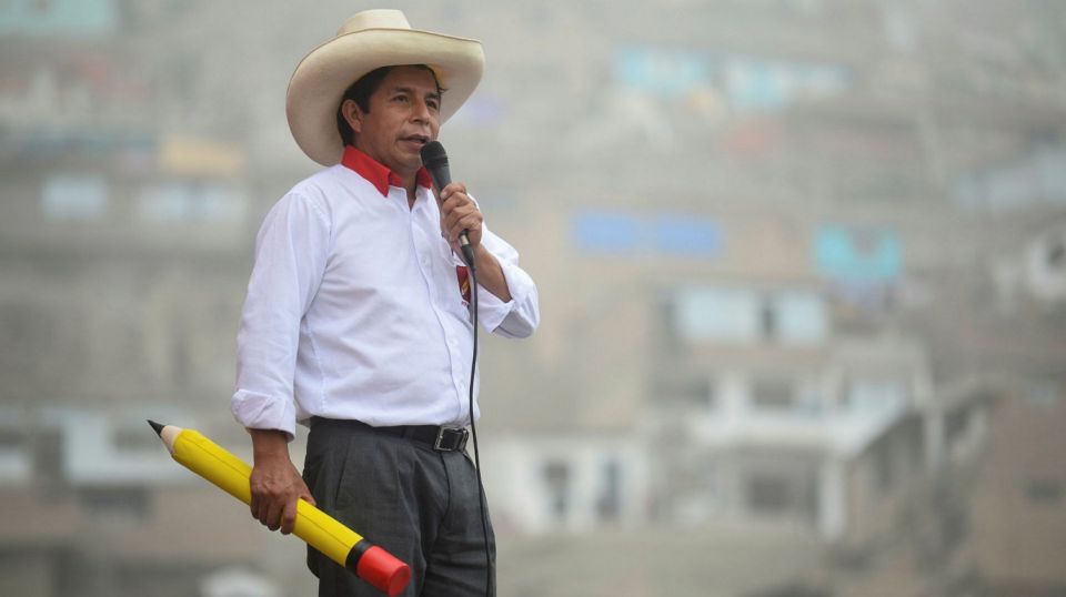 المعلّم الرئيس كاستيو يتحدث