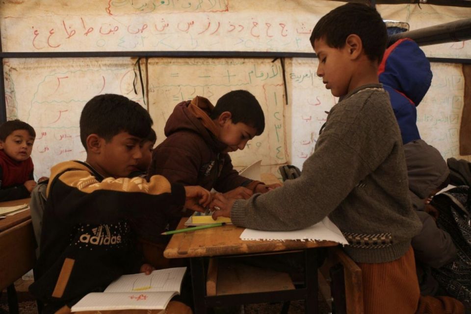 العقل الحكومي المعادي لاستكمال المفقرين الحصول على العلم والمعرفة!