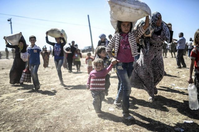 «عين العرب» ...المجد للمقاومة الشعبية.. الموت للغزاة