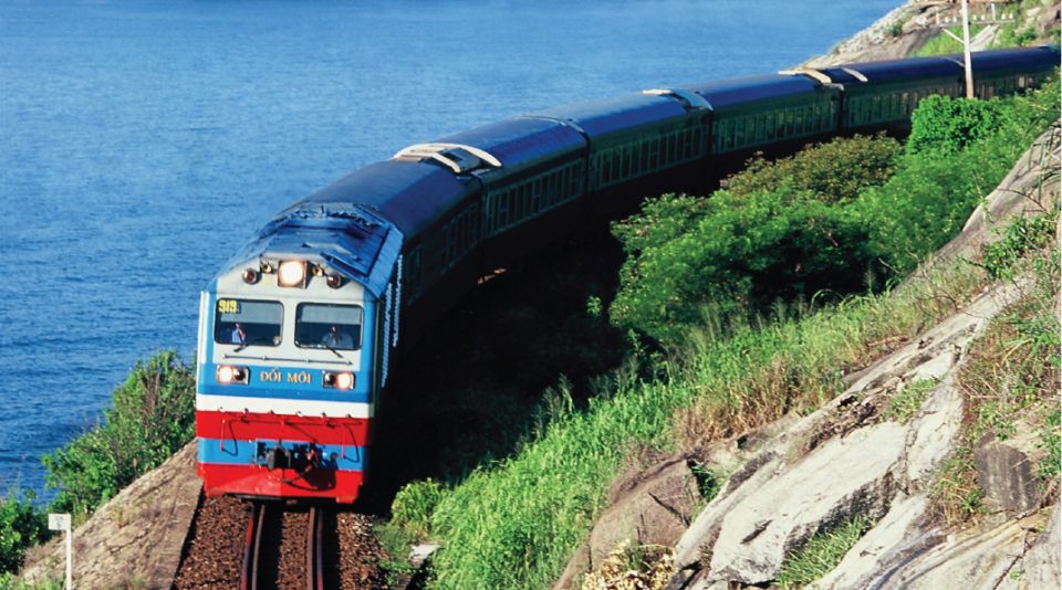 سكك طريق الحرير تصل فيتنام