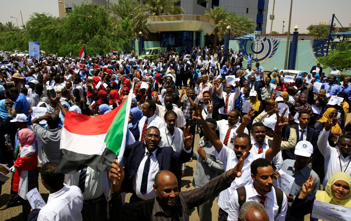 هل يعني الاتفاق الإطاري الجديد في السودان تقدماً نحو الحل؟