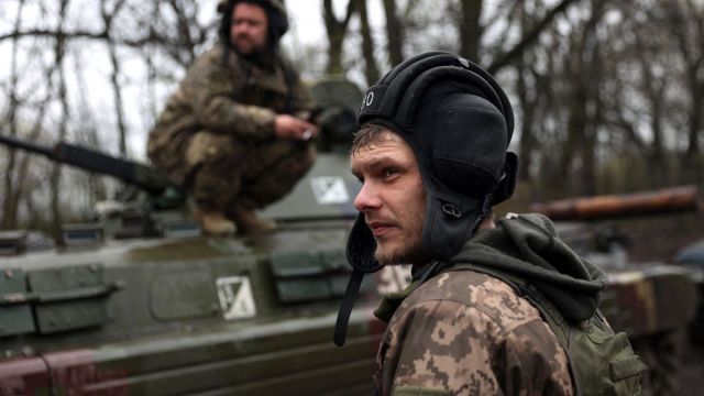 افتتاحية قاسيون 1090: البحر من خلفكم وعالم جديد أمامكم!