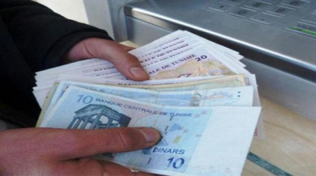 توقعات باستنزاف الدينار التونسي تحت وطأة الضغوط الاقتصادية