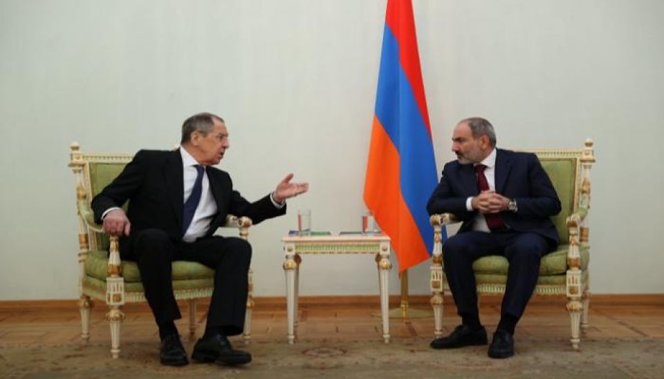 لافروف يلتقي باشينيان في أرمينيا لبحث النزاع في قره باغ