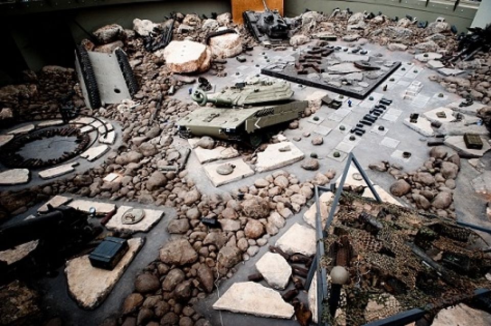 مع المقاومة ولأجلها ولكن...