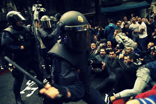 أعلنت حكومة كاتالونيا أن أكثر من 90 في المئة من المشاركين في الاستفتاء دعموا الانفصال