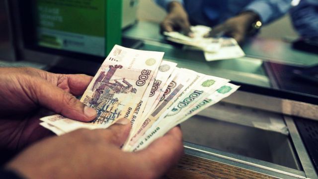 بلغت نفقات الميزانية حتى 1 تشرين أول الجاري زهاء 11.388 تريليون روبل (حوالي 187 مليار دولار)