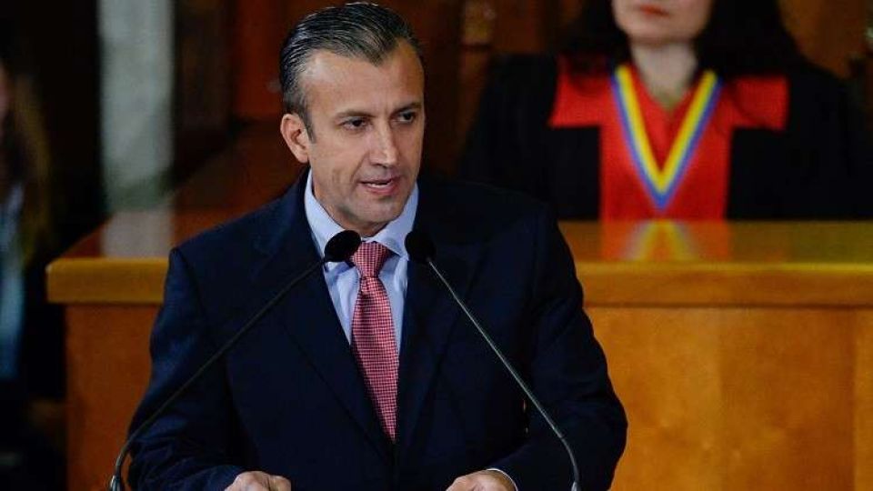 فنزويلا تتخلى عن الدولار الأمريكي