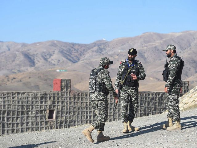 الجيش الباكستاني: نرحب بأي وساطة روسية للتسوية مع الهند