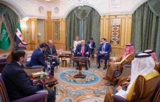 بيان الخارجية السورية بعد لقاء الشرع وترامب