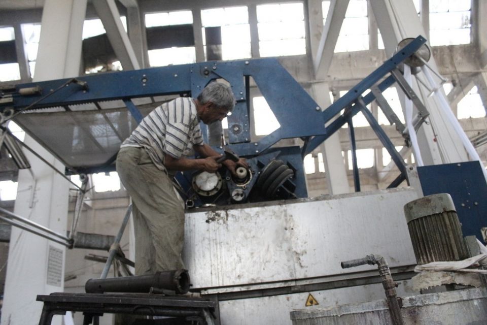 تكلفة فرصة العمل بين الشركات المساهمة والصناعة