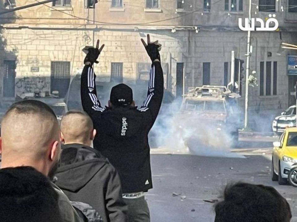 عشرات الإصابات واشتباكات عنيفة في اقتحام الاحتلال لنابلس