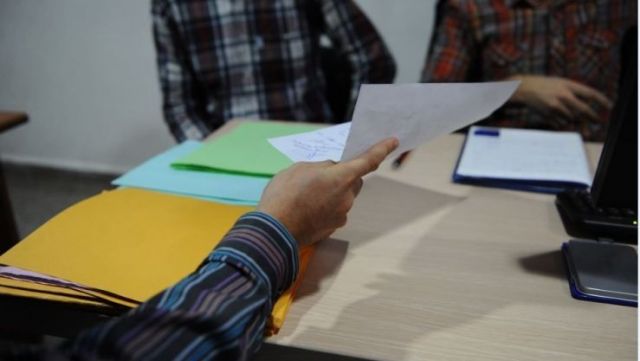 مسابقة التوظيف المركزية معيقات.. من المستفيد منها؟