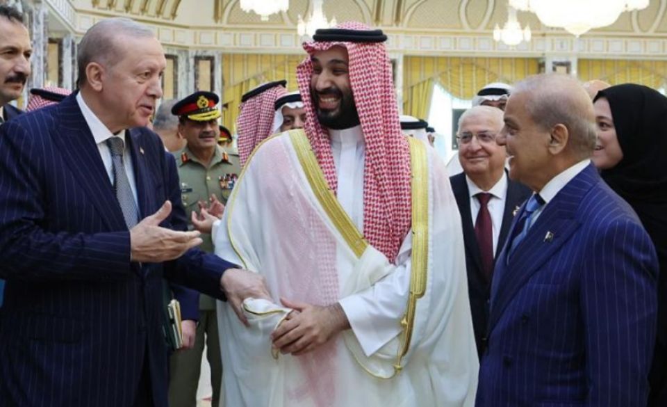 باكستان: لا نعارض انضمام إيران ومصر إلى اتفاق مكة للدفاع المشترك