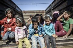 &laquo;لا تبك ولا تضحك... بل افهم!&raquo;